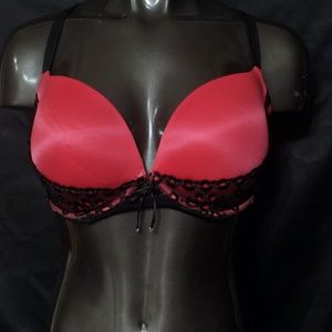 Victoria Secret Very Sexy pushup bra